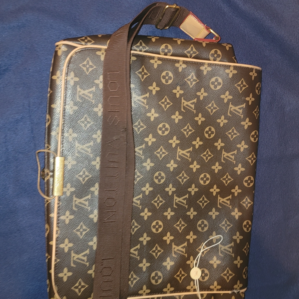 Louis Vuitton Monogram Messenger Bag - Brown